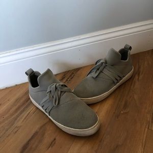 Steve Madden Sneakers